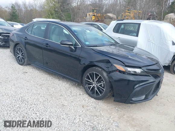 2024 Toyota Camry Hybrid SE