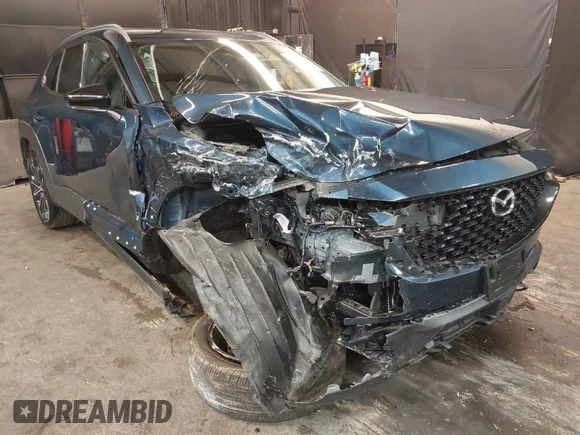 ✅ 2024 Mazda CX-50 S Premium Plus • VIN: 7MMVABEM0RN172166 • Лот: 41282676. Опубліковано раніше на IAAI з пробігом 8 180 миль. Безкоштовний доступ до архіву аукціонних продажів зі США та докладний звіт про історію автомобіля на DreamBid. Зображення 1.