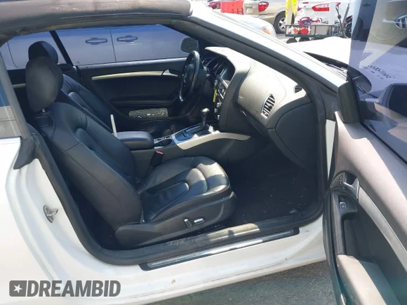 ✅ 2013 Audi A5 Premium • VIN: WAUCFAFH4DN000958 • Лот: 39915855. Опубліковано раніше на IAAI з пробігом 144 577 миль. Безкоштовний доступ до архіву аукціонних продажів зі США та докладний звіт про історію автомобіля на DreamBid. Зображення 5.