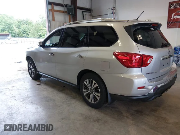 ✅ 2017 Nissan Pathfinder SL • VIN: 5N1DR2MN2HC604731 • Лот: 45188768. Опубликован ранее на IAAI с пробегом Не указан. Бесплатный доступ к архиву аукционных продаж из США и подробный отчёт об истории автомобиля на DreamBid. Изображение 3.