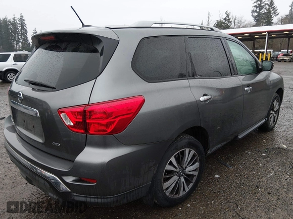 ✅ 2018 Nissan Pathfinder S • VIN: 5N1DR2MM0JC670532 • Lot: 44624557. Wystawiony na IAAI z przebiegiem Nie podano. Bezpłatny archiwum sprzedaży aukcyjnych z USA i szczegółowy raport historii pojazdu na DreamBid. Zdjęcie 4.