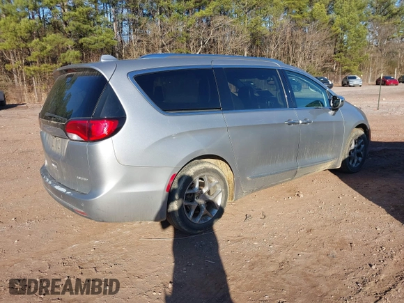 ✅ 2018 Chrysler Pacifica Limited • VIN: 2C4RC1GG0JR320854 • Lot: 44373929. Wystawiony na IAAI z przebiegiem 205 496 mil. Bezpłatny archiwum sprzedaży aukcyjnych z USA i szczegółowy raport historii pojazdu na DreamBid. Zdjęcie 4.