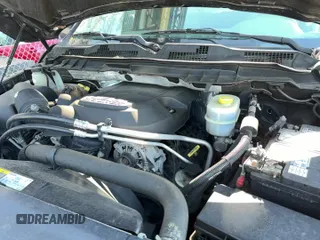 ✅ 2018 Ram 2500 Tradesman • VIN: 3C6UR5HJ3JG121157 • Lot: 94490085. Wystawiony na Copart z przebiegiem 141 127 mil. Bezpłatny archiwum sprzedaży aukcyjnych z USA i szczegółowy raport historii pojazdu na DreamBid. Zdjęcie 11.