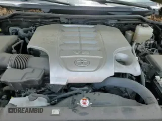 ✅ 2018 Toyota Land Cruiser • VIN: JTMCY7AJ8J4062309 • Лот: 59143505. Опубликован ранее на Copart с пробегом 40 893 миль. Бесплатный доступ к архиву аукционных продаж из США и подробный отчёт об истории автомобиля на DreamBid. Изображение 15.