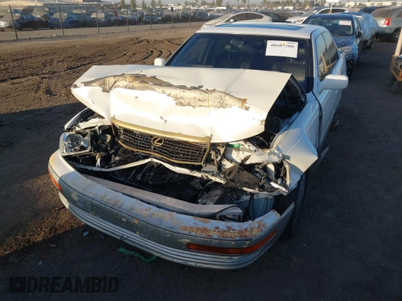 ✅ 1993 Lexus LS • VIN: JT8UF11E4P0165509 • Lot: 40685200. Wystawiony na IAAI z przebiegiem 195 854 mil. Bezpłatny archiwum sprzedaży aukcyjnych z USA i szczegółowy raport historii pojazdu na DreamBid. Zdjęcie 6.
