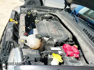 ✅ 2020 Jeep Renegade Latitude • VIN: ZACNJBBB2LPL75915 • Lot: 43594905. Listed on IAAI with 67,208 mi. Free auction sales archive from the USA and detailed vehicle history report at DreamBid. Image 20.