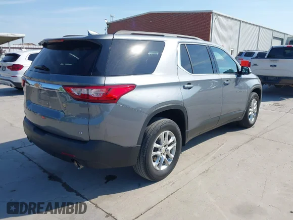 ✅ 2021 Chevrolet Traverse LT Cloth • VIN: 1GNERGKW8MJ140102 • Lot: 45107620. Wystawiony na IAAI z przebiegiem 56 447 mil. Bezpłatny archiwum sprzedaży aukcyjnych z USA i szczegółowy raport historii pojazdu na DreamBid. Zdjęcie 4.