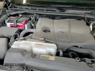 ✅ 2022 Toyota Tundra Platinum • VIN: 5TFNA5DB4NX040270 • Lot: 59295755. Wystawiony na Copart z przebiegiem 53 620 mil. Bezpłatny archiwum sprzedaży aukcyjnych z USA i szczegółowy raport historii pojazdu na DreamBid. Zdjęcie 13.