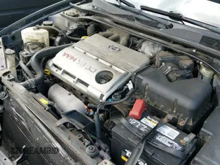 ✅ 2004 Toyota Camry SE • VIN: 4T1BA32K04U502717 • Lot: 42621822. Wystawiony na IAAI z przebiegiem 243 707 mil. Bezpłatny archiwum sprzedaży aukcyjnych z USA i szczegółowy raport historii pojazdu na DreamBid. Zdjęcie 13.