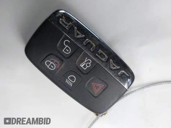 ✅ 2020 Jaguar F-Type P300 • VIN: SAJDD1GXXLCK67861 • Лот: 38765127. Опубликован ранее на IAAI с пробегом 42 662 миль. Бесплатный доступ к архиву аукционных продаж из США и подробный отчёт об истории автомобиля на DreamBid. Изображение 11.
