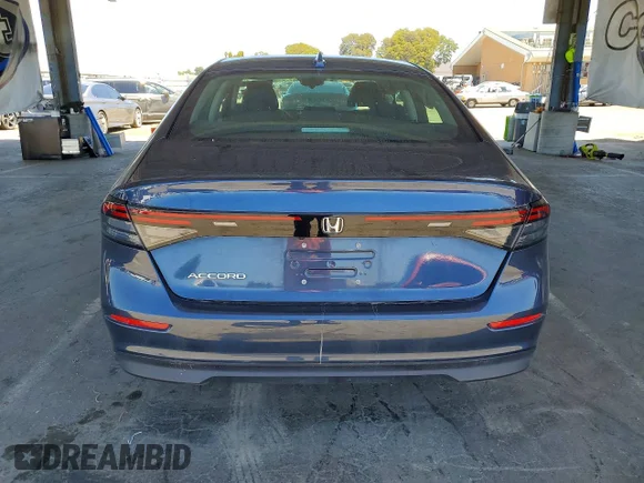 ✅ 2023 Honda Accord EX • VIN: 1HGCY1F34PA018598 • Lot: 55903066. Wystawiony na Copart z przebiegiem 30 933 mil. Bezpłatny archiwum sprzedaży aukcyjnych z USA i szczegółowy raport historii pojazdu na DreamBid. Zdjęcie 6.