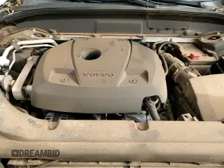 ✅ 2018 Volvo XC60 Inscription • VIN: LYVA22RL5JB101661 • Lot: 70474965. Listed on Copart with 73,181 mi. Free auction sales archive from the USA and detailed vehicle history report at DreamBid. Image 14.