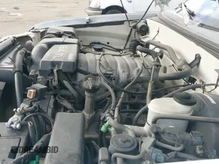 ✅ 2001 Toyota Tundra SR5 • VIN: 5TBRT34111S174945 • Lot: 43687697. Listed on IAAI with 314,885 mi. Free auction sales archive from the USA and detailed vehicle history report at DreamBid. Image 12.