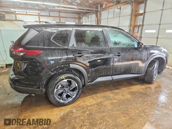 ✅ 2025 Nissan Rogue SV • VIN: 5N1BT3BB3SC812504 • Lot: 79717085. Wystawiony na Copart z przebiegiem 32 635 mil. Bezpłatny archiwum sprzedaży aukcyjnych z USA i szczegółowy raport historii pojazdu na DreamBid. Zdjęcie 3.