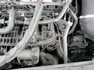 ✅ 2018 Volkswagen Golf R • VIN: WVWVF7AU5JW058196 • Лот: 51156245. Опубликован ранее на Copart с пробегом 59 662 миль. Бесплатный доступ к архиву аукционных продаж из США и подробный отчёт об истории автомобиля на DreamBid. Изображение 14.