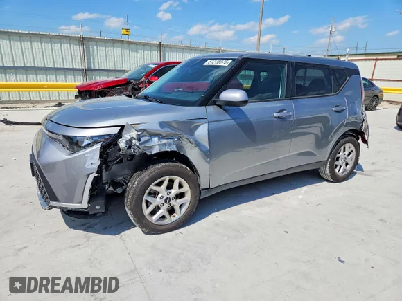 ✅ 2024 Kia Soul LX • VIN: KNDJ23AU7R7915529 • Lot: 51278076. Wystawiony na Copart z przebiegiem 33 831 mil. Bezpłatny archiwum sprzedaży aukcyjnych z USA i szczegółowy raport historii pojazdu na DreamBid. Zdjęcie 1.