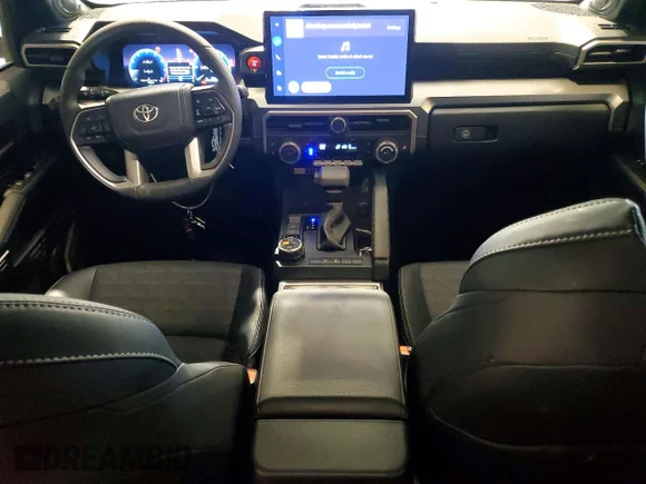 ✅ 2026 Toyota 4Runner SR5 • VIN: JTEVA5BR7T5092920 • Lot: 55593576. Wystawiony na Copart z przebiegiem 2 662 mil. Bezpłatny archiwum sprzedaży aukcyjnych z USA i szczegółowy raport historii pojazdu na DreamBid. Zdjęcie 8.