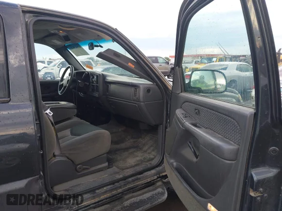 ✅ 2003 Chevrolet Avalanche • VIN: 3GNEC13T73G256104 • Lot: 43505946. Wystawiony na IAAI z przebiegiem 188 497 mil. Bezpłatny archiwum sprzedaży aukcyjnych z USA i szczegółowy raport historii pojazdu na DreamBid. Zdjęcie 5.