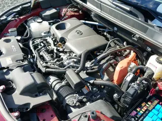 ✅ 2024 Toyota RAV4 Hybrid XLE Premium • VIN: 4T3B6RFV4RU144982 • Lot: 43416550. Wystawiony na IAAI z przebiegiem 13 782 mil. Bezpłatny archiwum sprzedaży aukcyjnych z USA i szczegółowy raport historii pojazdu na DreamBid. Zdjęcie 19.