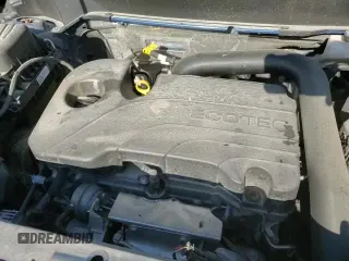 ✅ 2024 GMC Terrain SLE • VIN: 3GKALTEG0RL271762 • Lot: 82325145. Listed on Copart with 32,576 mi. Free auction sales archive from the USA and detailed vehicle history report at DreamBid. Image 16.