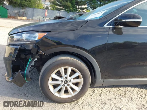 ✅ 2020 Kia Sorento LX • VIN: 5XYPG4A38LG691691 • Lot: 45260108. Wystawiony na IAAI z przebiegiem 76 144 mil. Bezpłatny archiwum sprzedaży aukcyjnych z USA i szczegółowy raport historii pojazdu na DreamBid. Zdjęcie 6.