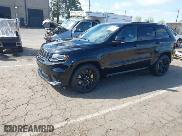 ✅ 2019 Jeep Grand Cherokee Trackhawk • VIN: 1C4RJFN90KC564781 • Lot: 41854154. Wystawiony na IAAI z przebiegiem 17 054 mil. Bezpłatny archiwum sprzedaży aukcyjnych z USA i szczegółowy raport historii pojazdu na DreamBid. Zdjęcie 2.