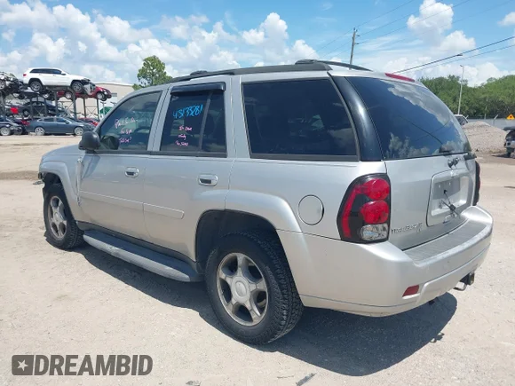 ✅ 2008 Chevrolet TrailBlazer Fleet 2FL • VIN: 1GNDS13S082147828 • Лот: 45133281. Опубліковано раніше на IAAI з пробігом 115 221 миль. Безкоштовний доступ до архіву аукціонних продажів зі США та докладний звіт про історію автомобіля на DreamBid. Зображення 3.