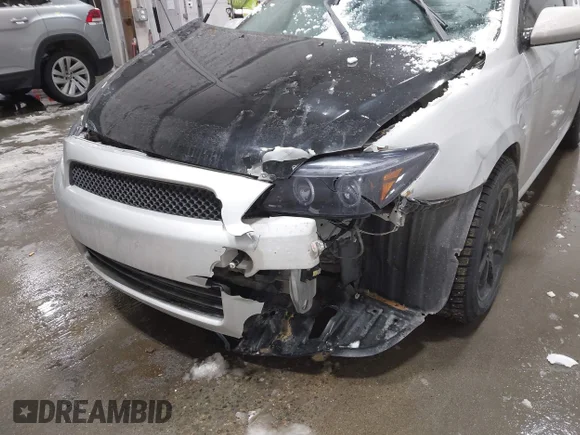 ✅ 2009 Scion tC • VIN: JTKDE167490290598 • Lot: 44257866. Wystawiony na IAAI z przebiegiem 156 085 mil. Bezpłatny archiwum sprzedaży aukcyjnych z USA i szczegółowy raport historii pojazdu na DreamBid. Zdjęcie 6.