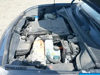 ✅ 2018 Kia Niro LX • VIN: KNDCB3LC3J5205010 • Lot: 42904925. Listed on IAAI with 119,258 mi. Free auction sales archive from the USA and detailed vehicle history report at DreamBid. Image 19.