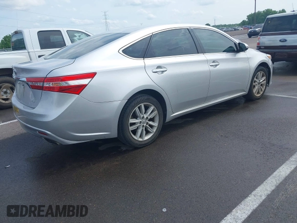 ✅ 2013 Toyota Avalon Limited • VIN: 4T1BK1EB2DU032302 • Lot: 45131752. Wystawiony na IAAI z przebiegiem 231 188 mil. Bezpłatny archiwum sprzedaży aukcyjnych z USA i szczegółowy raport historii pojazdu na DreamBid. Zdjęcie 4.