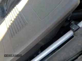 ✅ 2019 Chevrolet Silverado 1500 Custom Trail Boss • VIN: 1GCPYCEF4KZ401930 • Lot: 91459695. Wystawiony na Copart z przebiegiem 110 316 mil. Bezpłatny archiwum sprzedaży aukcyjnych z USA i szczegółowy raport historii pojazdu na DreamBid. Zdjęcie 15.