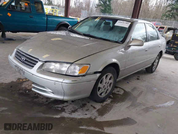 ✅ 2000 Toyota Camry LE • VIN: JT2BF28K6Y0260674 • Lot: 44421789. Wystawiony na IAAI z przebiegiem 277 808 mil. Bezpłatny archiwum sprzedaży aukcyjnych z USA i szczegółowy raport historii pojazdu na DreamBid. Zdjęcie 2.