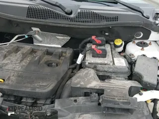 ✅ 2016 Jeep Compass Latitude • VIN: 1C4NJDEB7GD772177 • Lot: 43427518. Wystawiony na IAAI z przebiegiem 118 878 mil. Bezpłatny archiwum sprzedaży aukcyjnych z USA i szczegółowy raport historii pojazdu na DreamBid. Zdjęcie 19.