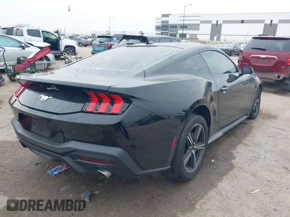 ✅ 2025 Ford Mustang EcoBoost • VIN: 1FA6P8TH8S5124194 • Lot: 44384676. Wystawiony na IAAI z przebiegiem 7 807 mil. Bezpłatny archiwum sprzedaży aukcyjnych z USA i szczegółowy raport historii pojazdu na DreamBid. Zdjęcie 4.