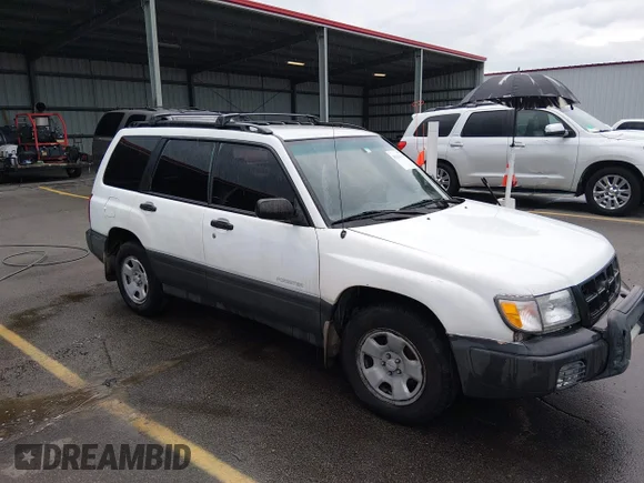 ✅ 2000 Subaru Forester L • VIN: JF1SF6357YH715121 • Lot: 45194119. Wystawiony na IAAI z przebiegiem 137 503 mil. Bezpłatny archiwum sprzedaży aukcyjnych z USA i szczegółowy raport historii pojazdu na DreamBid. Zdjęcie 1.
