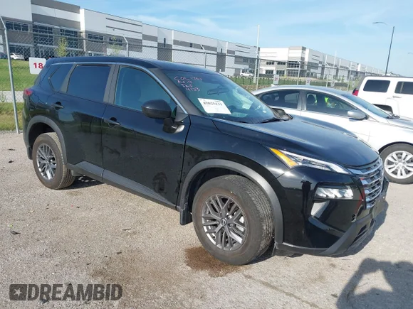 ✅ 2024 Nissan Rogue S • VIN: 5N1BT3AA4RC742711 • Lot: 45025131. Wystawiony na IAAI z przebiegiem 13 092 mil. Bezpłatny archiwum sprzedaży aukcyjnych z USA i szczegółowy raport historii pojazdu na DreamBid. Zdjęcie 1.