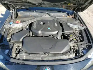 ✅ 2018 BMW 3 Series 330i xDrive • VIN: WBA8D9C54JA615176 • Lot: 87047045. Listed on Copart with 75,282 mi. Free auction sales archive from the USA and detailed vehicle history report at DreamBid. Image 13.