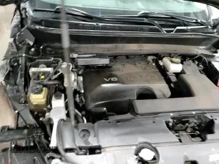 ✅ 2017 Nissan Pathfinder Platinum • VIN: 5N1DR2MM9HC697531 • Lot: 90939495. Listed on Copart with 118,153 mi. Free auction sales archive from the USA and detailed vehicle history report at DreamBid. Image 17.