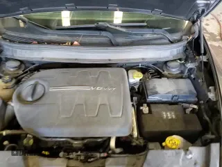 ✅ 2018 Jeep Cherokee Latitude • VIN: 1C4PJMCX5JD586670 • Lot: 84928645. Listed on Copart with 53,531 mi. Free auction sales archive from the USA and detailed vehicle history report at DreamBid. Image 14.