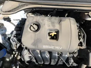 ✅ 2018 Hyundai Elantra SEL • VIN: 5NPD84LF3JH267638 • Lot: 82699295. Listed on Copart with 109,571 mi. Free auction sales archive from the USA and detailed vehicle history report at DreamBid. Image 13.