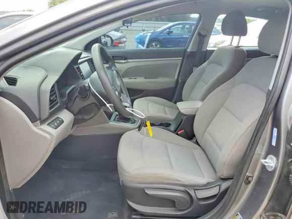 ✅ 2019 Hyundai Elantra SEL • VIN: 5NPD84LF9KH451788 • Lot: 85969255. Wystawiony na Copart z przebiegiem 124 299 mil. Bezpłatny archiwum sprzedaży aukcyjnych z USA i szczegółowy raport historii pojazdu na DreamBid. Zdjęcie 7.