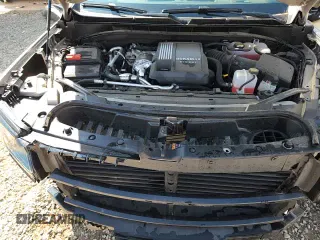 ✅ 2024 GMC Yukon XL SLT • VIN: 1GKS2GKT2RR312692 • Lot: 80795335. Wystawiony na Copart z przebiegiem 23 316 mil. Bezpłatny archiwum sprzedaży aukcyjnych z USA i szczegółowy raport historii pojazdu na DreamBid. Zdjęcie 17.