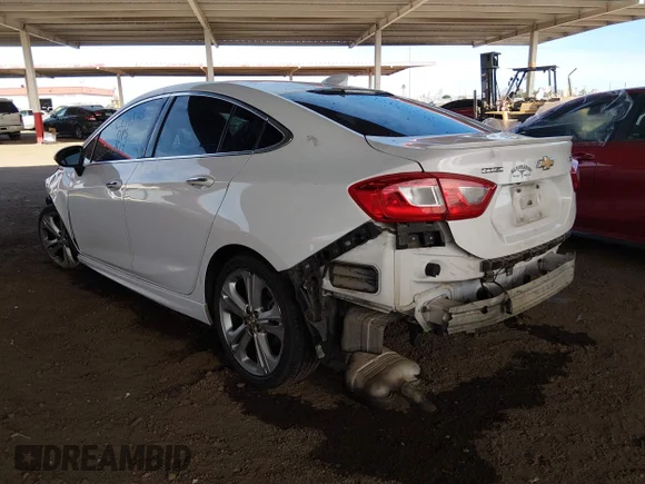 ✅ 2017 Chevrolet Cruze Premier • VIN: 1G1BF5SM4H7179224 • Lot: 44240847. Wystawiony na IAAI z przebiegiem 113 359 mil. Bezpłatny archiwum sprzedaży aukcyjnych z USA i szczegółowy raport historii pojazdu na DreamBid. Zdjęcie 3.