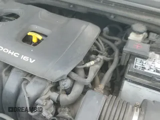 ✅ 2017 Hyundai Elantra SE • VIN: 5NPD84LF8HH143441 • Lot: 43533667. Listed on IAAI with 398,476 mi. Free auction sales archive from the USA and detailed vehicle history report at DreamBid. Image 20.