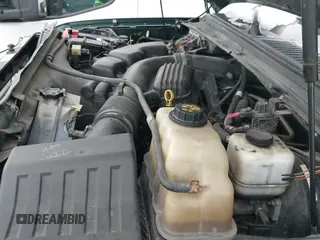 ✅ 2010 Ford F-250 XL • VIN: 1FTSW2B50AEA06431 • Lot: 41406607. Wystawiony na IAAI z przebiegiem 229 665 mil. Bezpłatny archiwum sprzedaży aukcyjnych z USA i szczegółowy raport historii pojazdu na DreamBid. Zdjęcie 22.