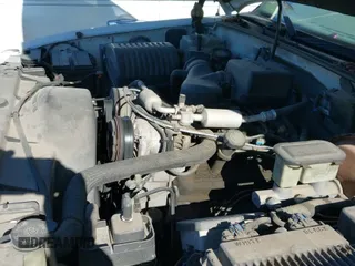 ✅ 2000 Cadillac Escalade • VIN: 1GYEK13R9YR149637 • Lot: 41599887. Listed on IAAI with 206,835 mi. Free auction sales archive from the USA and detailed vehicle history report at DreamBid. Image 12.