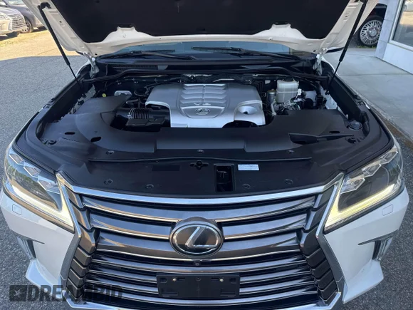 ✅ 2016 Lexus LX 570 • VIN: JTJHY7AX3G4213685 • Lot: 45354505. Listed on IAAI with 66,882 mi. Free auction sales archive from the USA and detailed vehicle history report at DreamBid. Image 10.