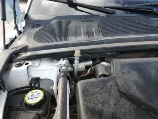 ✅ 2019 Land Rover Range Rover Evoque SE • VIN: SALVP2RX6KH349867 • Lot: 86877445. Wystawiony na Copart z przebiegiem 83 557 mil. Bezpłatny archiwum sprzedaży aukcyjnych z USA i szczegółowy raport historii pojazdu na DreamBid. Zdjęcie 16.