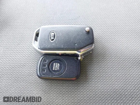 ✅ 2021 Kia Seltos S • VIN: KNDEUCAA3M7080667 • Lot: 42530799. Wystawiony na IAAI z przebiegiem 83 811 mil. Bezpłatny archiwum sprzedaży aukcyjnych z USA i szczegółowy raport historii pojazdu na DreamBid. Zdjęcie 11.
