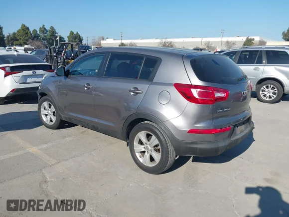 ✅ 2013 Kia Sportage LX • VIN: KNDPB3A26D7414746 • Lot: 44316247. Wystawiony na IAAI z przebiegiem 51 414 mil. Bezpłatny archiwum sprzedaży aukcyjnych z USA i szczegółowy raport historii pojazdu na DreamBid. Zdjęcie 3.